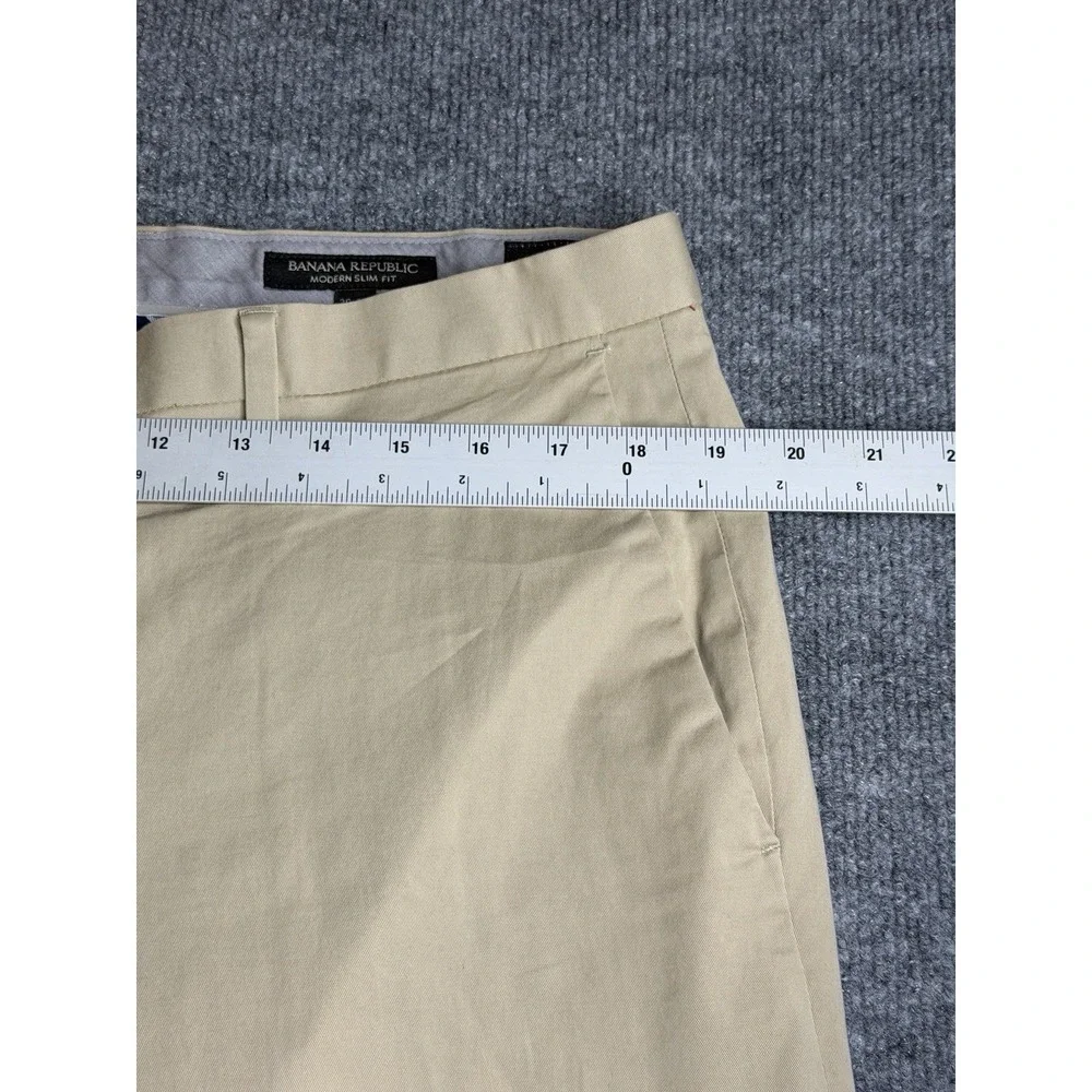 Banana‎ Republic 36x30 Khaki Modern Slim Manteco Suit Mens Dress Pants